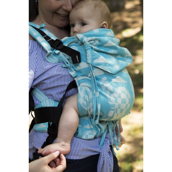 Ергономична раница регулируема HuggyBerry Huggadocia Cloud - размер бебе