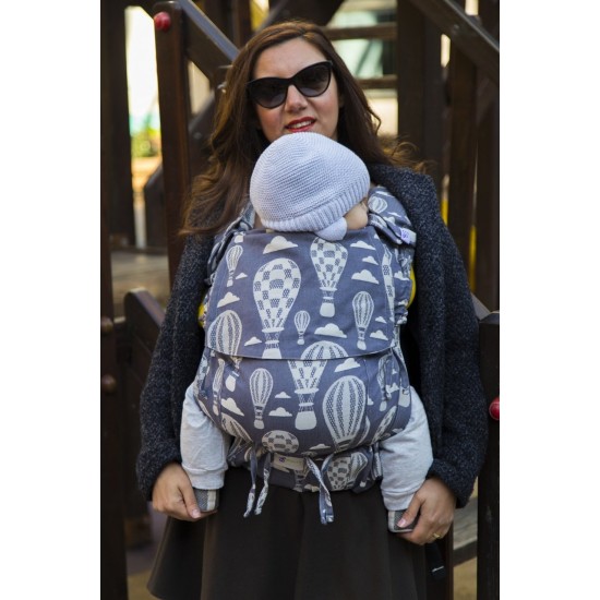 Ергономична раница регулируема HuggyBerry Huggadocia Mist - размер бебе