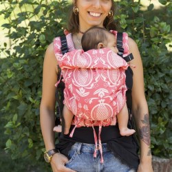 Ергономична раница регулируема HuggyBerry Nar Scarlett - размер бебе 