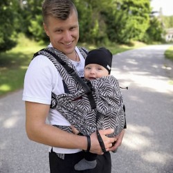 Ергономична раница Emeibaby Leaves dark - размер бебе (хибридна) Ергономична раница Emeibaby Leaves dark - размер бебе (хибридна)